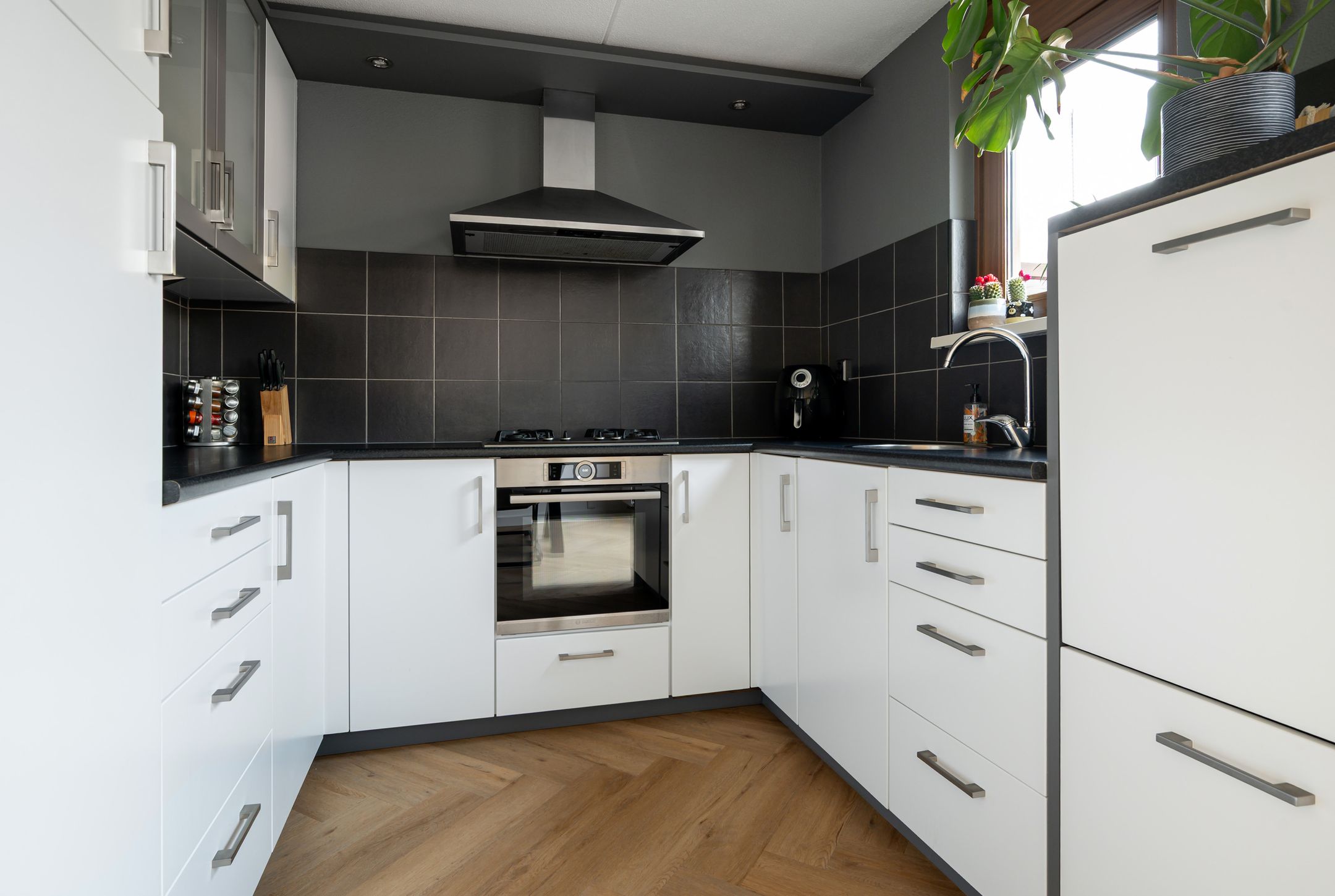 Photo 21 of Schoonhout 204