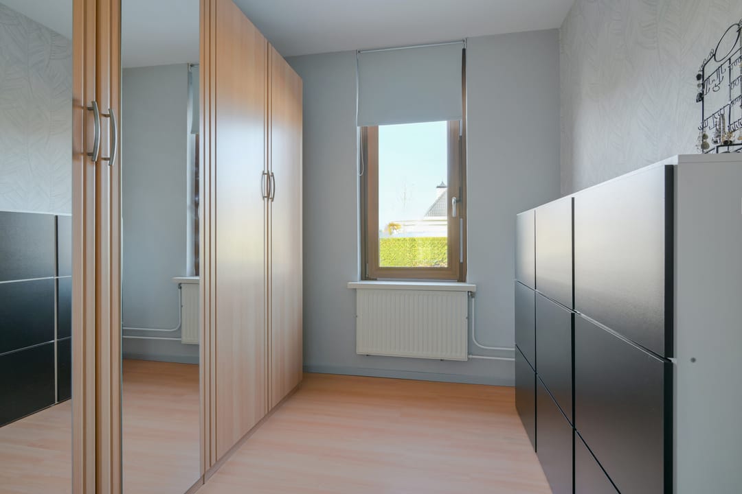 Photo 37 of Schoonhout 204