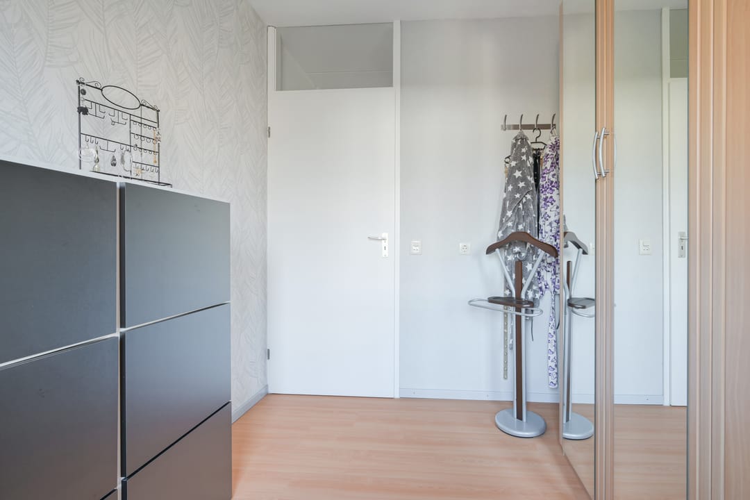 Photo 38 of Schoonhout 204