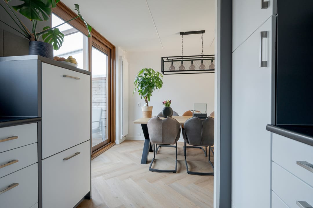 Photo 22 of Schoonhout 204