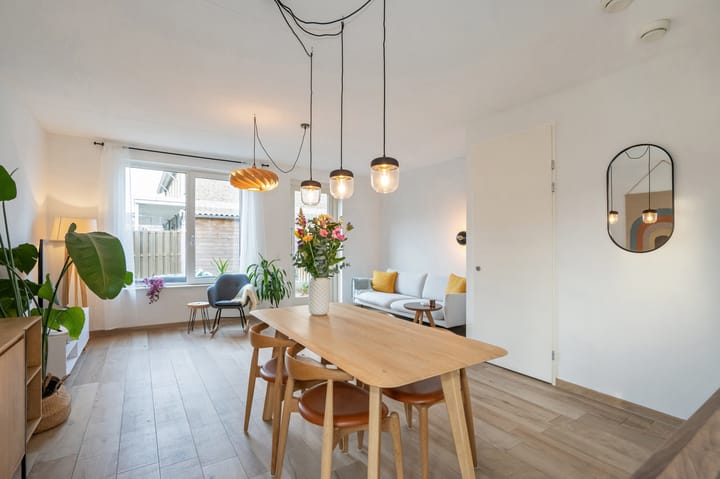 Photo 2 of Van der Venstraat 39