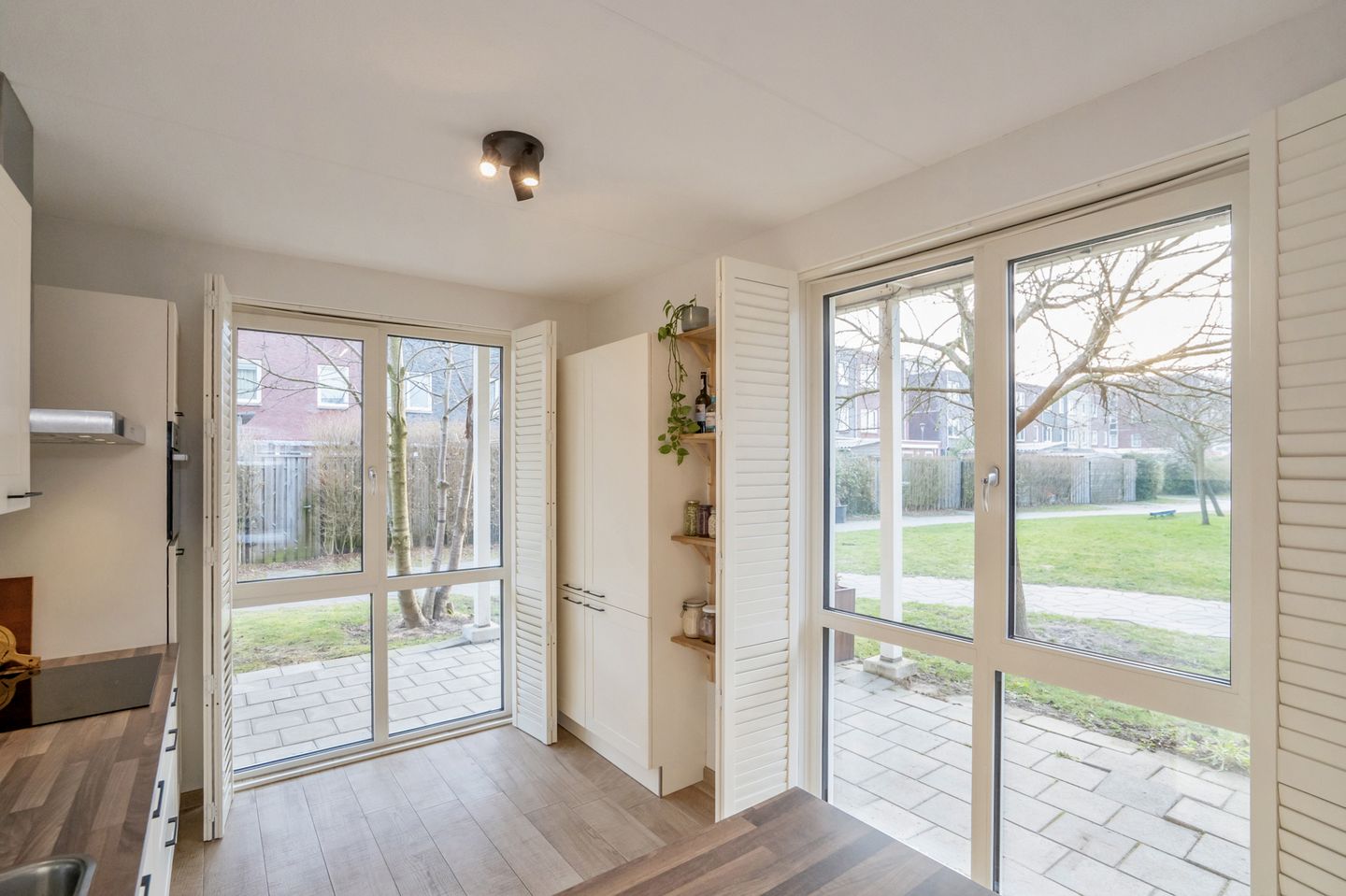 Foto 20 van Van der Venstraat 39