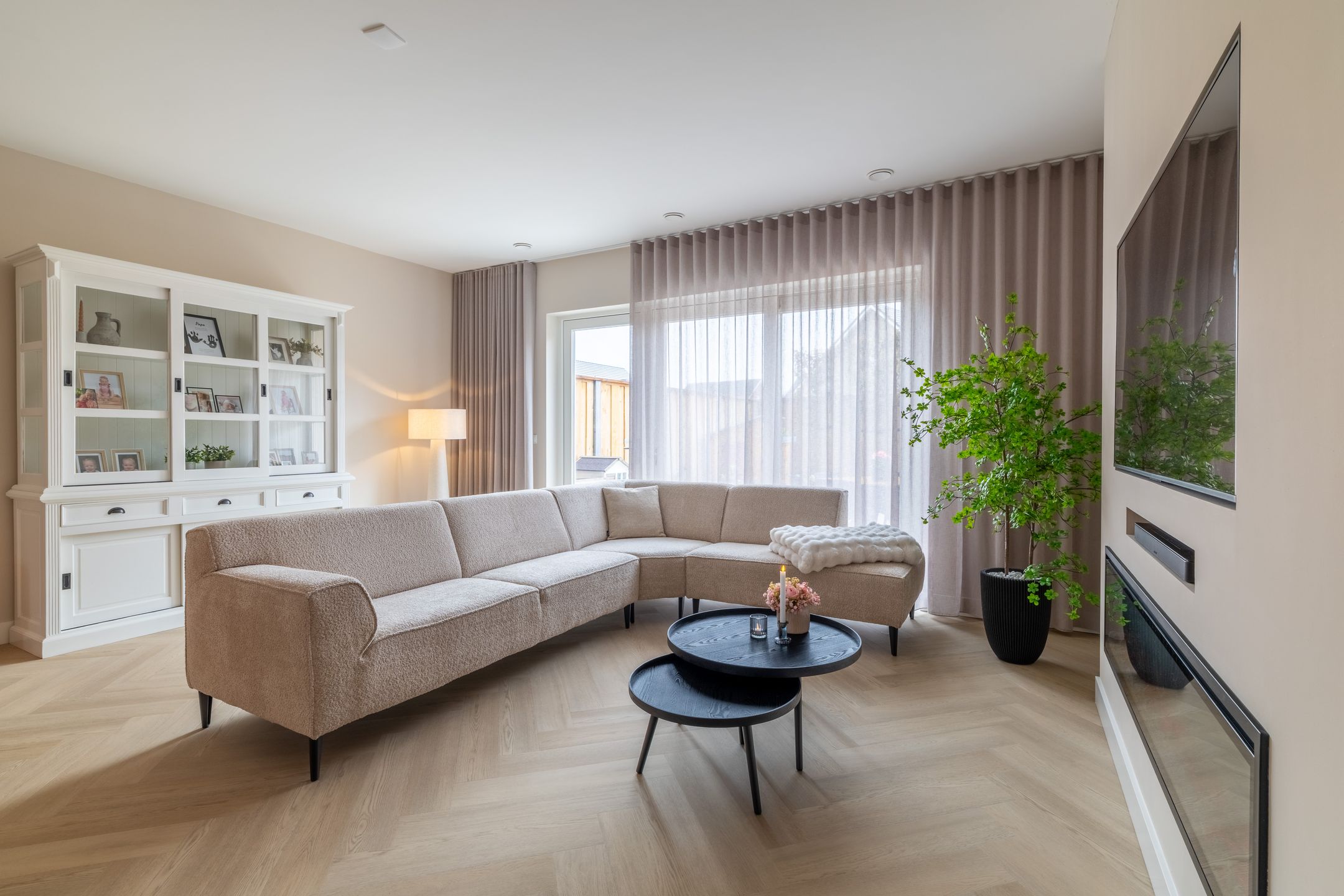 Photo 6 of Floresstraat 88-B