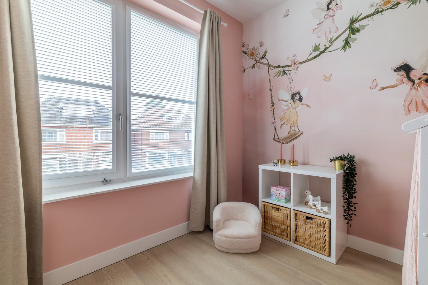 Photo 25 of Floresstraat 88-B