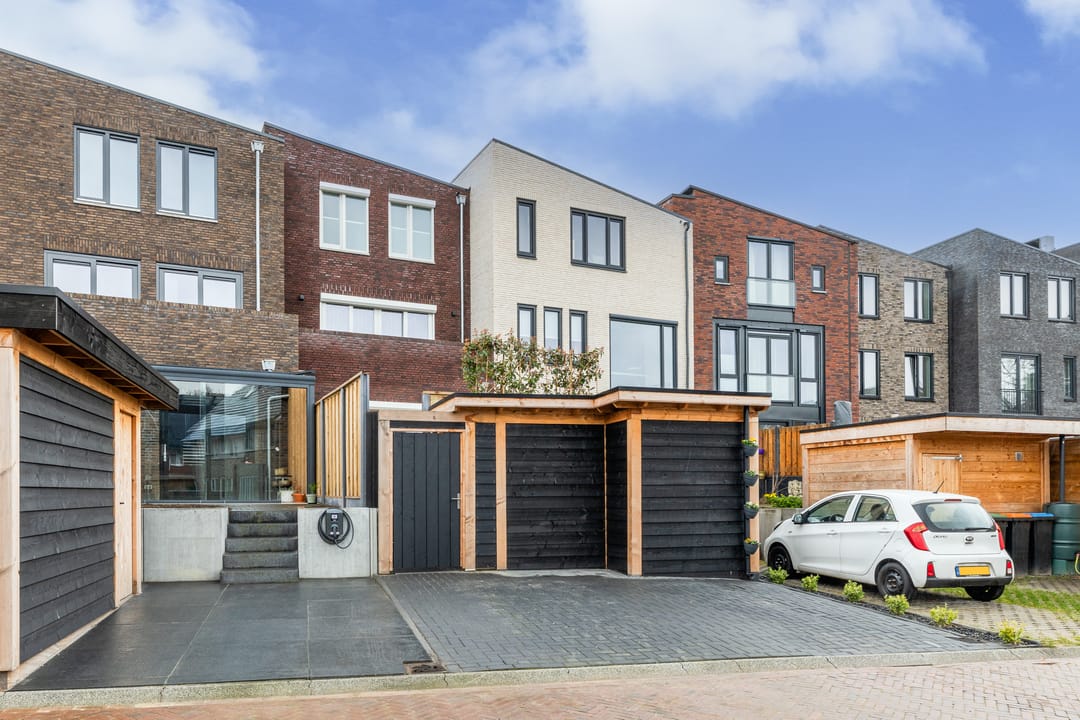 Photo 47 of Floresstraat 88-B