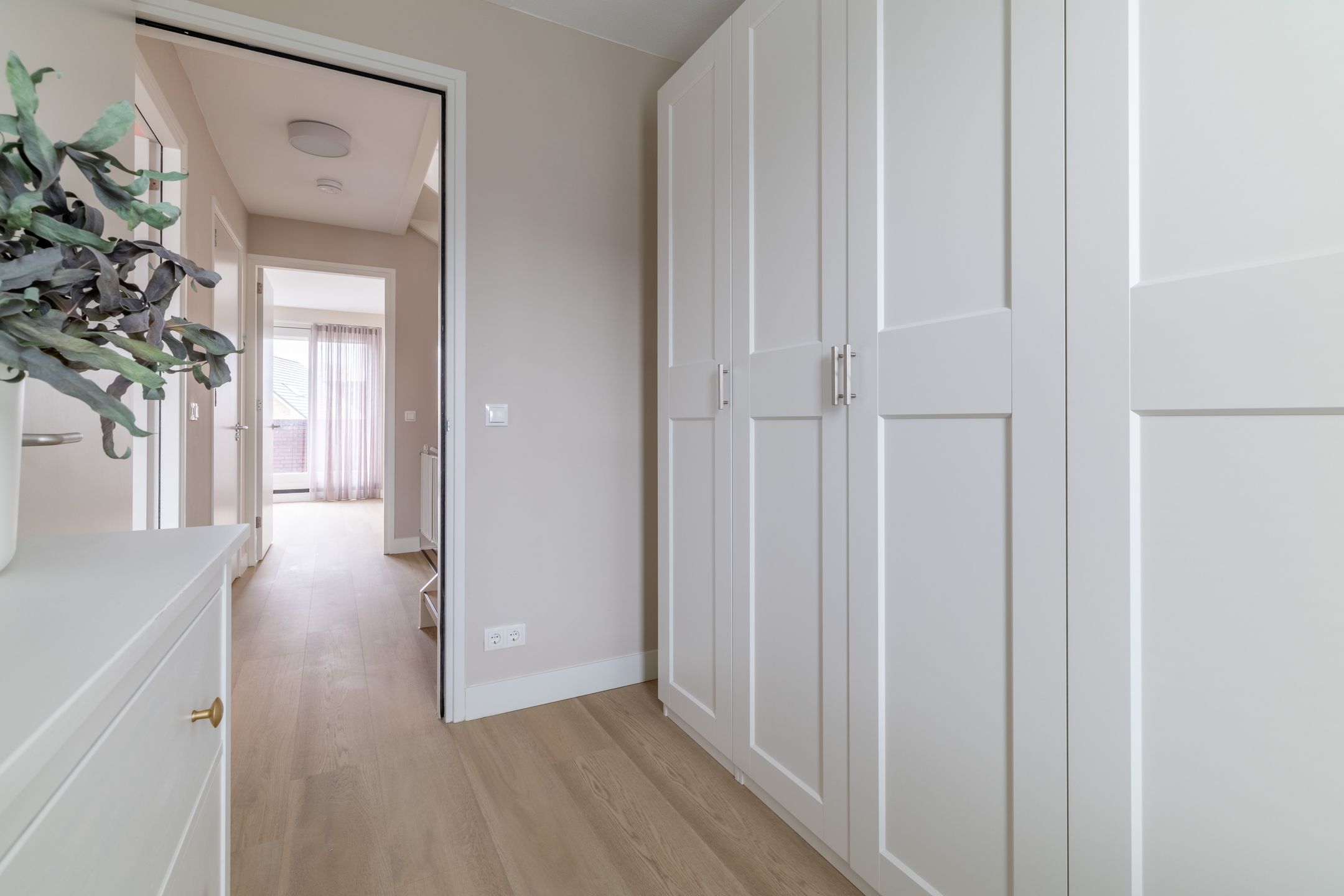 Photo 27 of Floresstraat 88-B