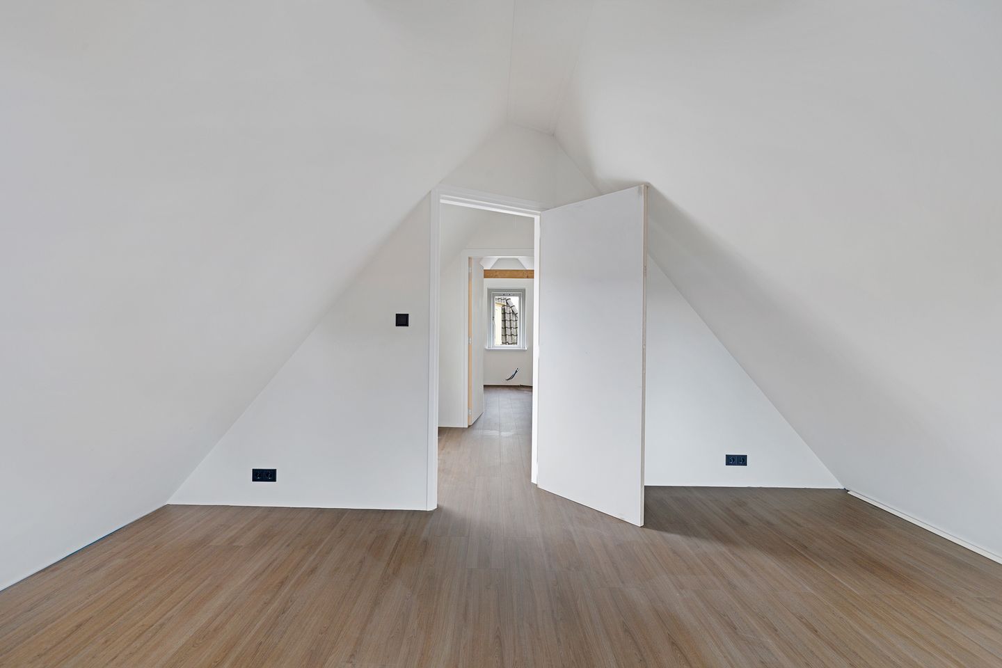 Photo 29 of Nauwstraat 10