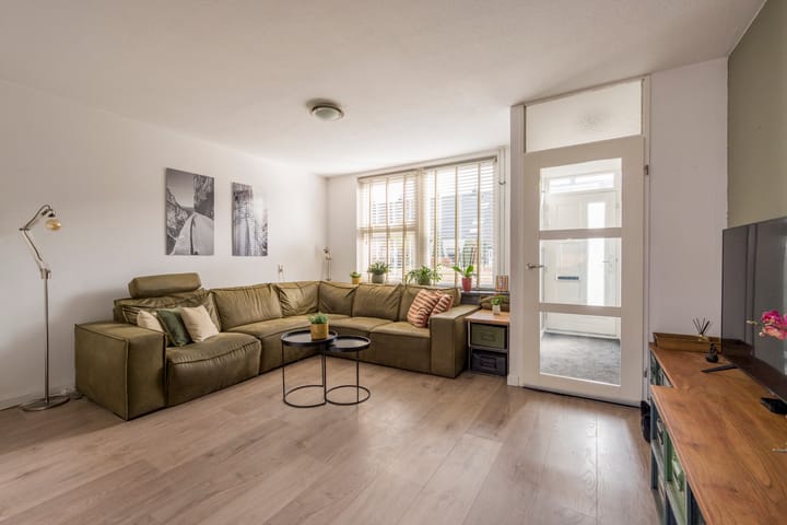 Foto 3 van Van den Bergstraat 18