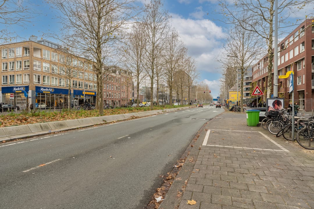 Photo 32 of Ruyschstraat 52-4