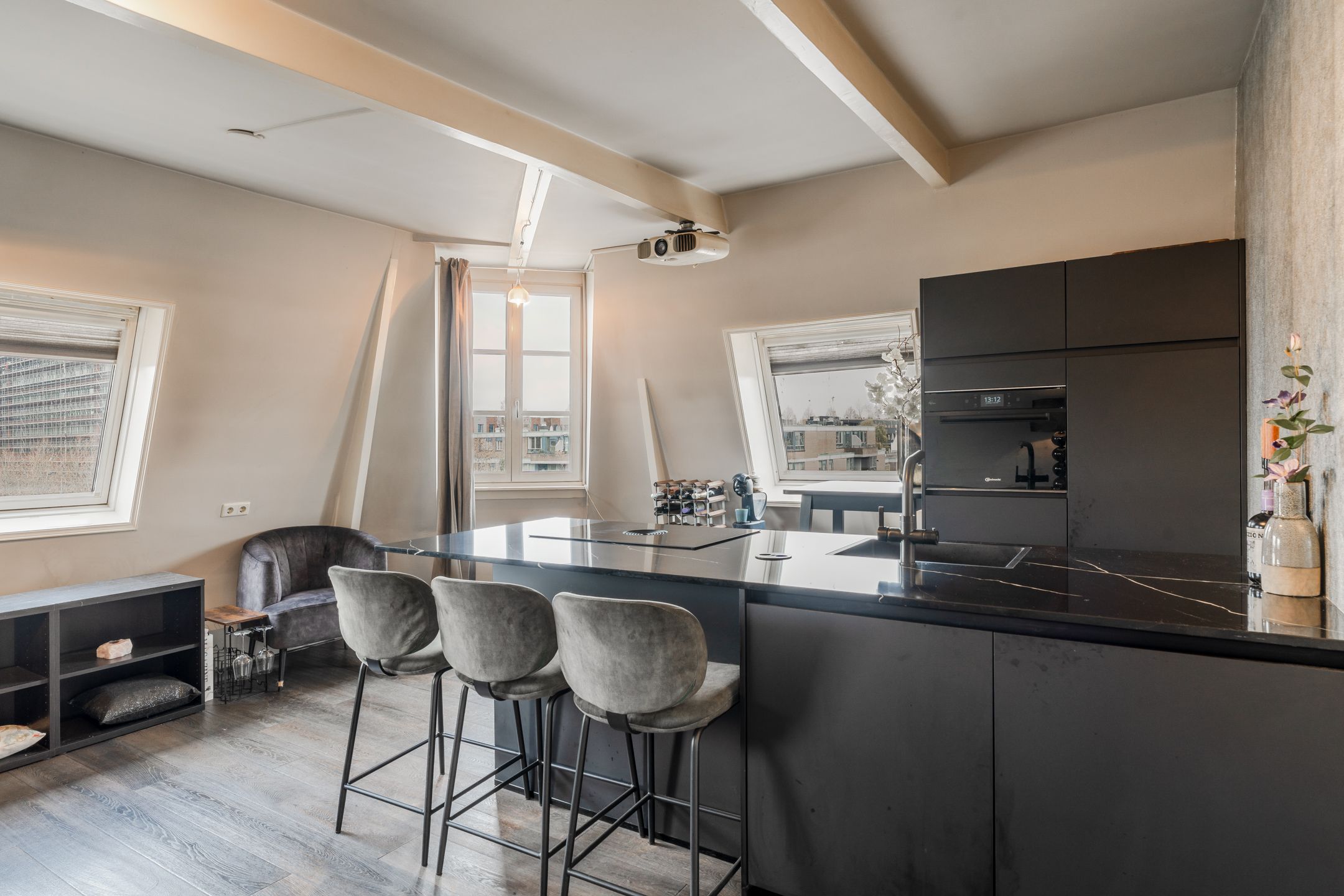 Photo 9 of Ruyschstraat 52-4