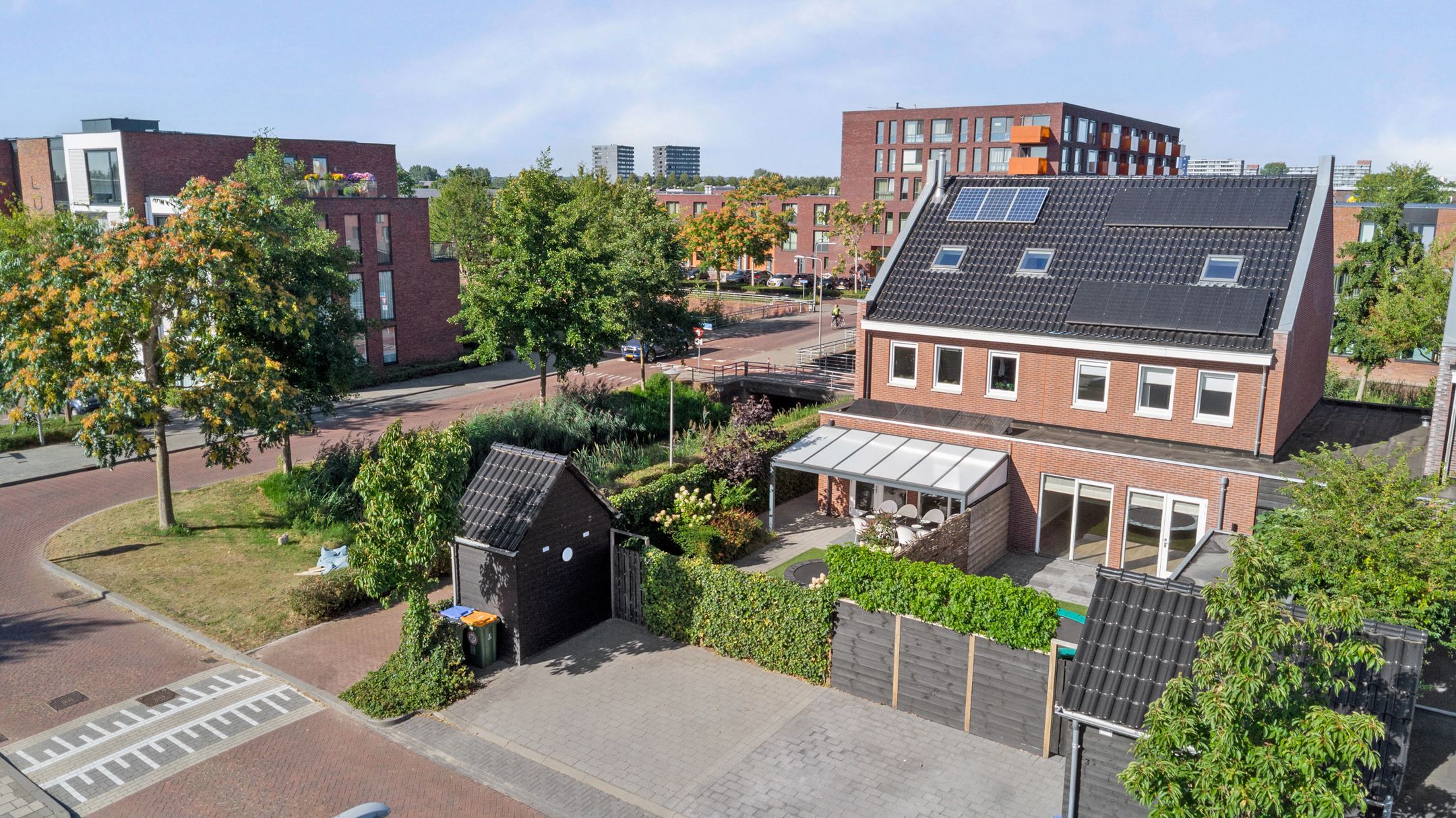 Foto 3 van Van Barnevelderf 1