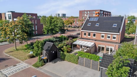 Van Barnevelderf 1 tertiary image