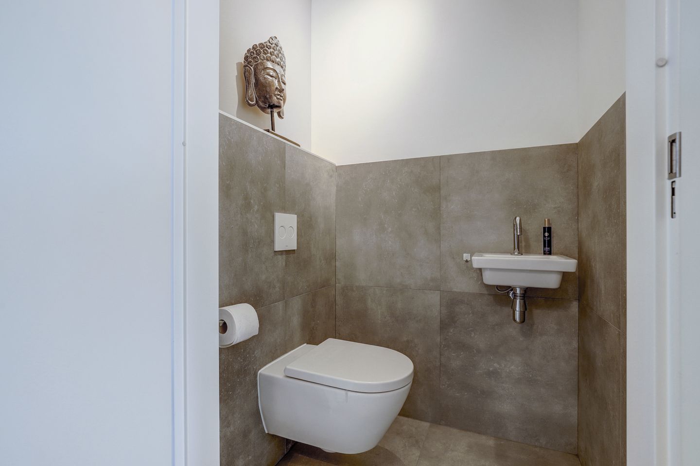 Foto 14 van Van Barnevelderf 1