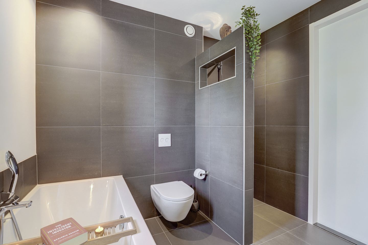 Foto 20 van Van Barnevelderf 1