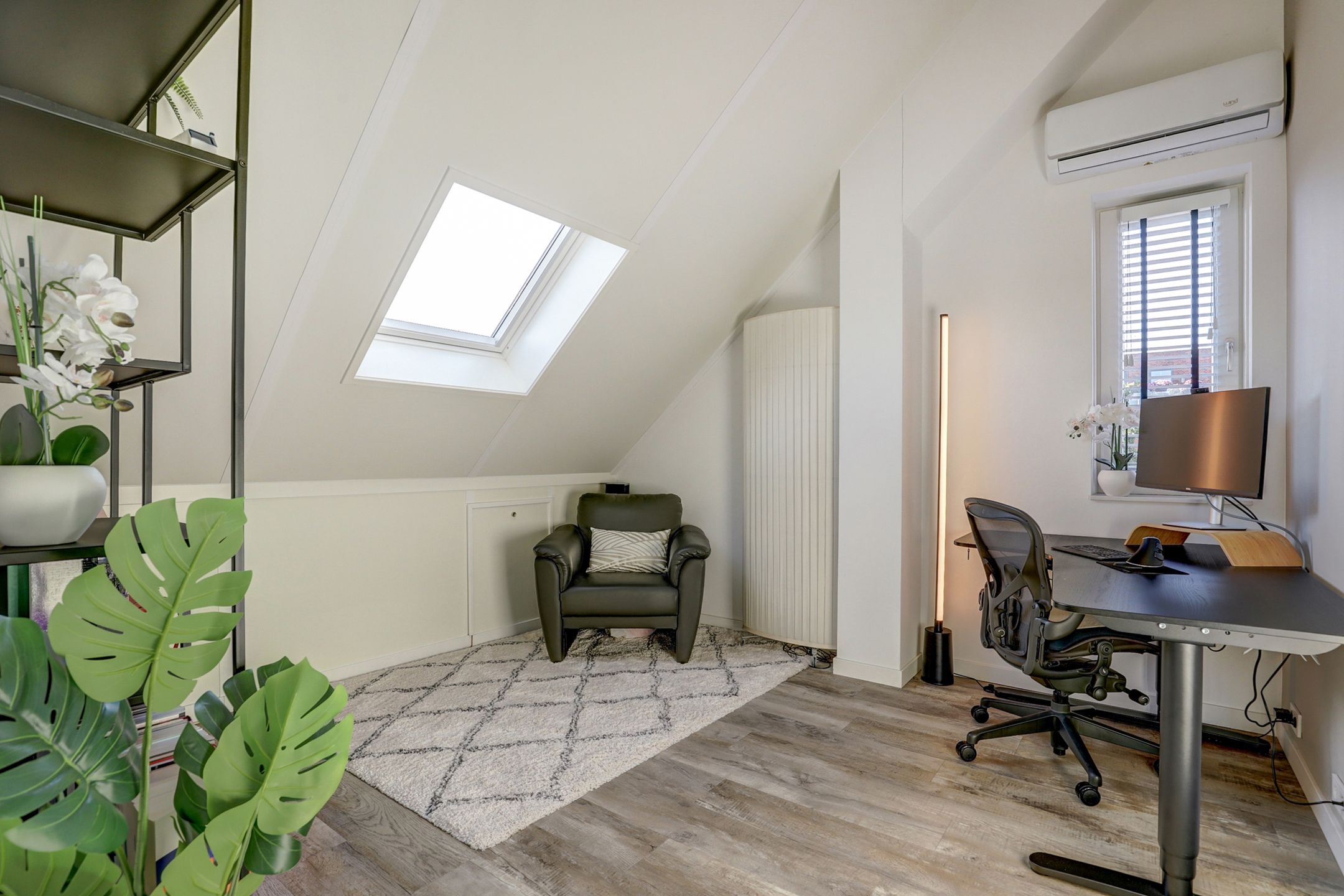 Foto 24 van Van Barnevelderf 1