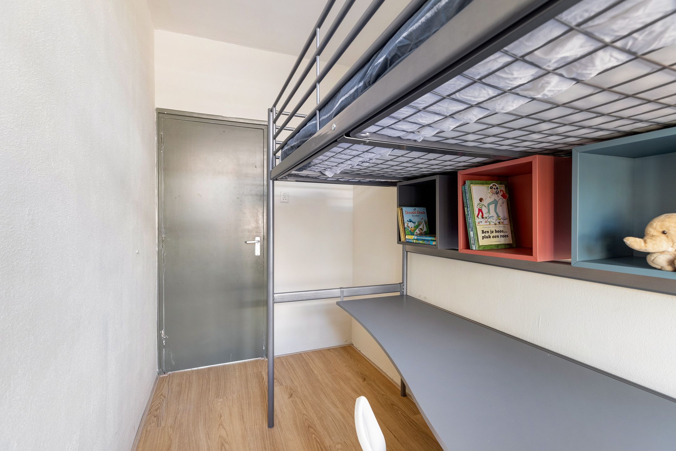 Spacious 3-room corner apartment in green Schiebroek — 21