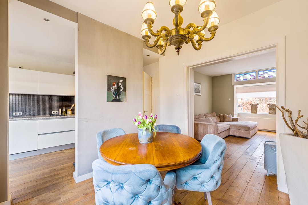 Foto 2 van De Ruyterstraat 56