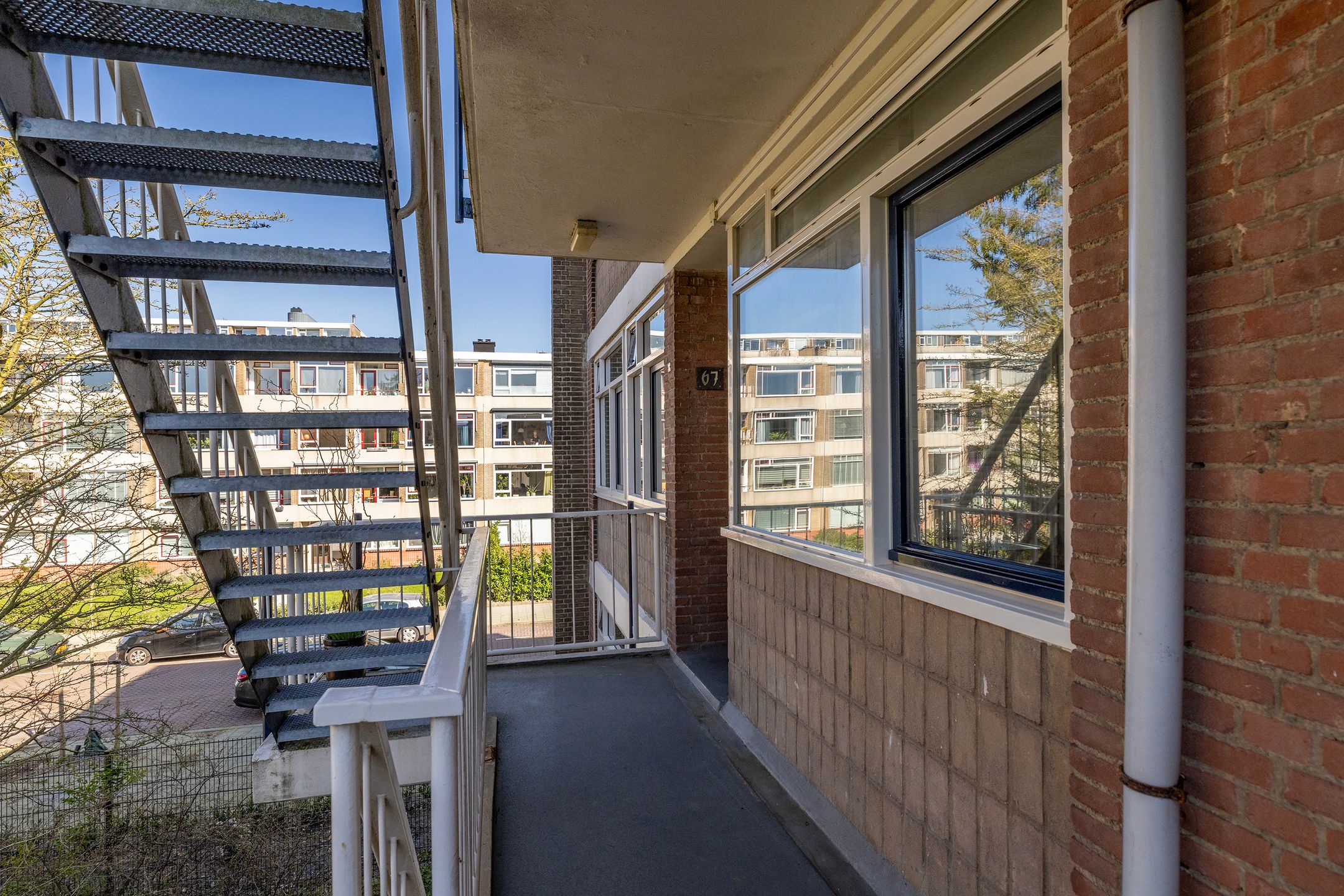 Spacious 3-room corner apartment in green Schiebroek — 27