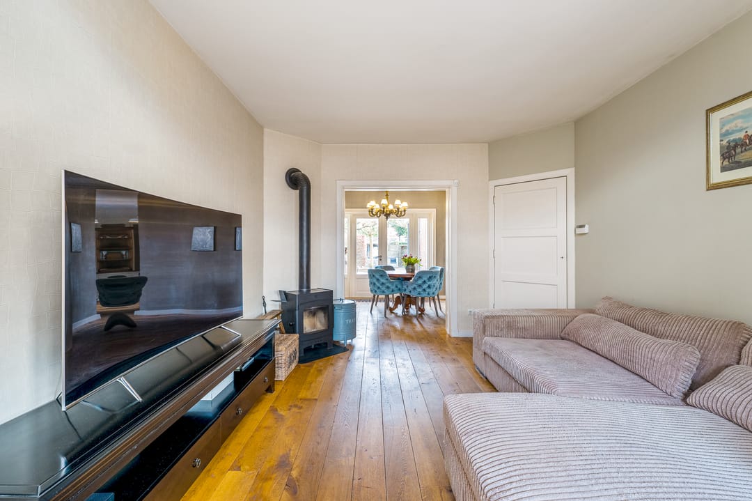 Foto 13 van De Ruyterstraat 56