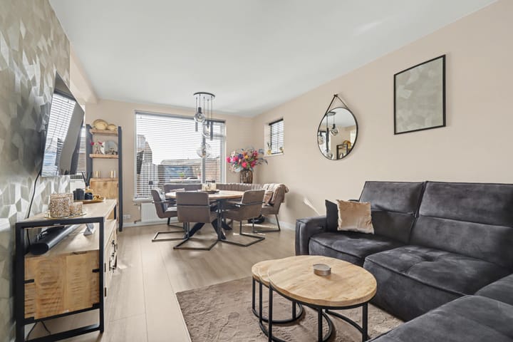 Foto 2 van Pluvierstraat 24