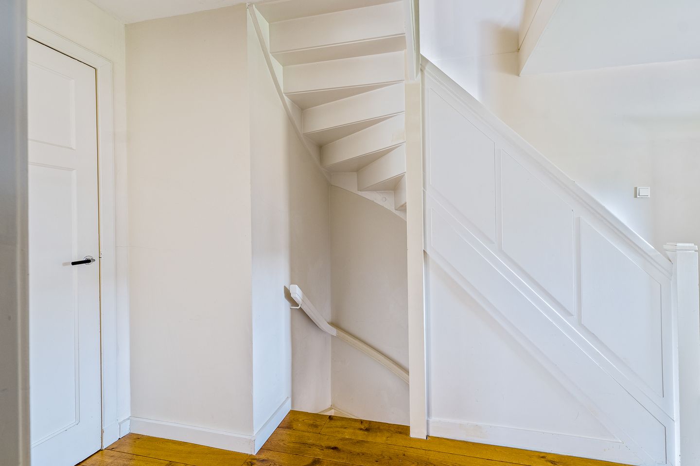 Foto 19 van De Ruyterstraat 56