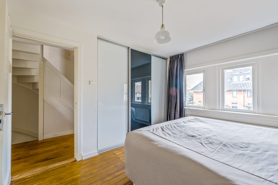 Foto 22 van De Ruyterstraat 56