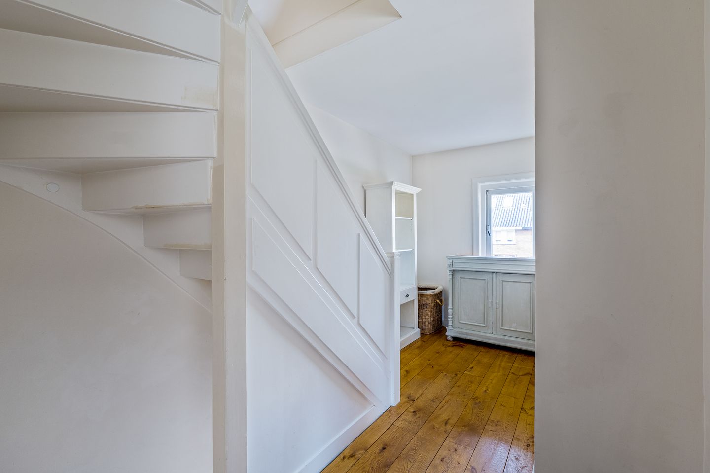 Foto 29 van De Ruyterstraat 56