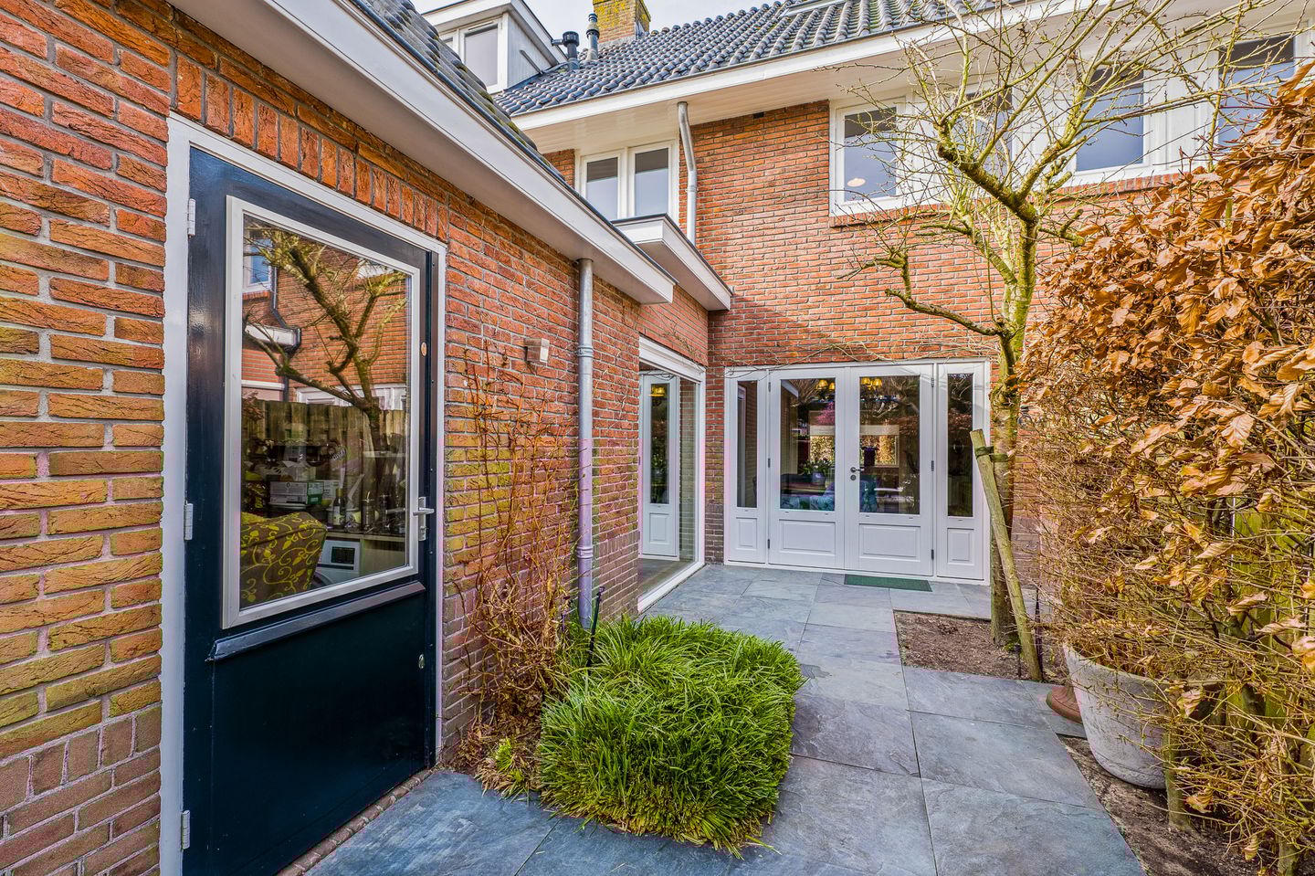 Foto 34 van De Ruyterstraat 56