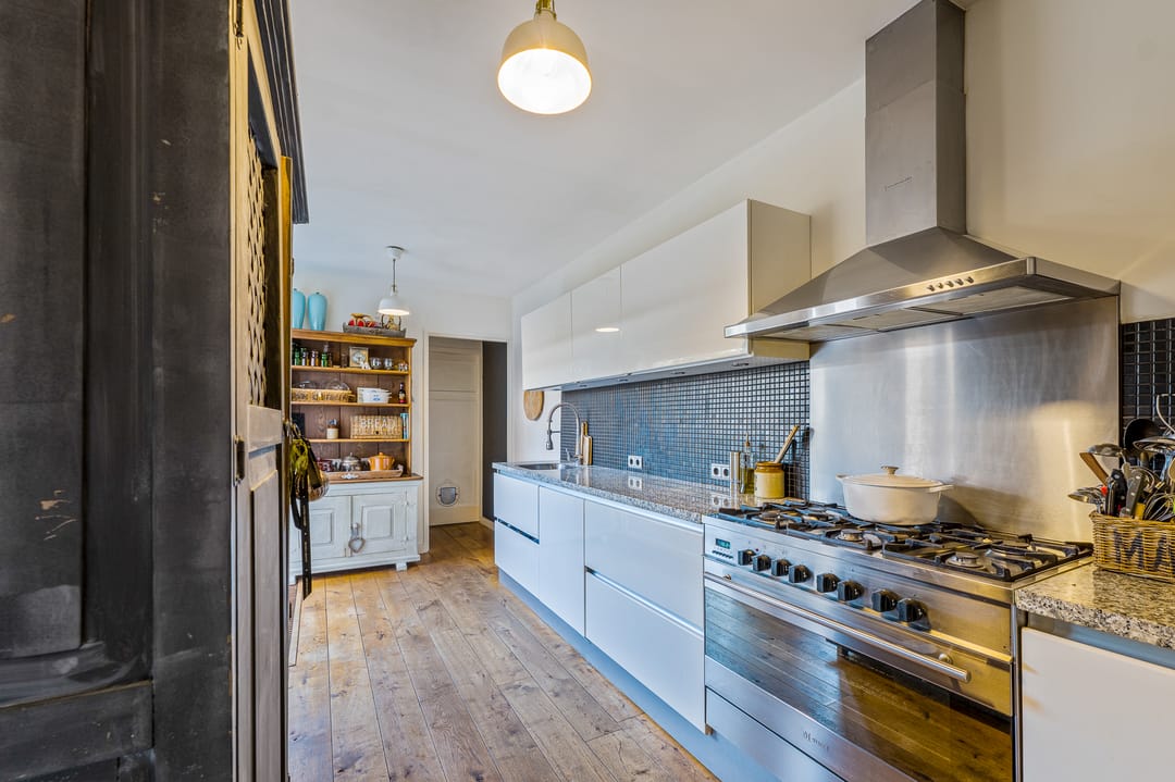 Foto 7 van De Ruyterstraat 56