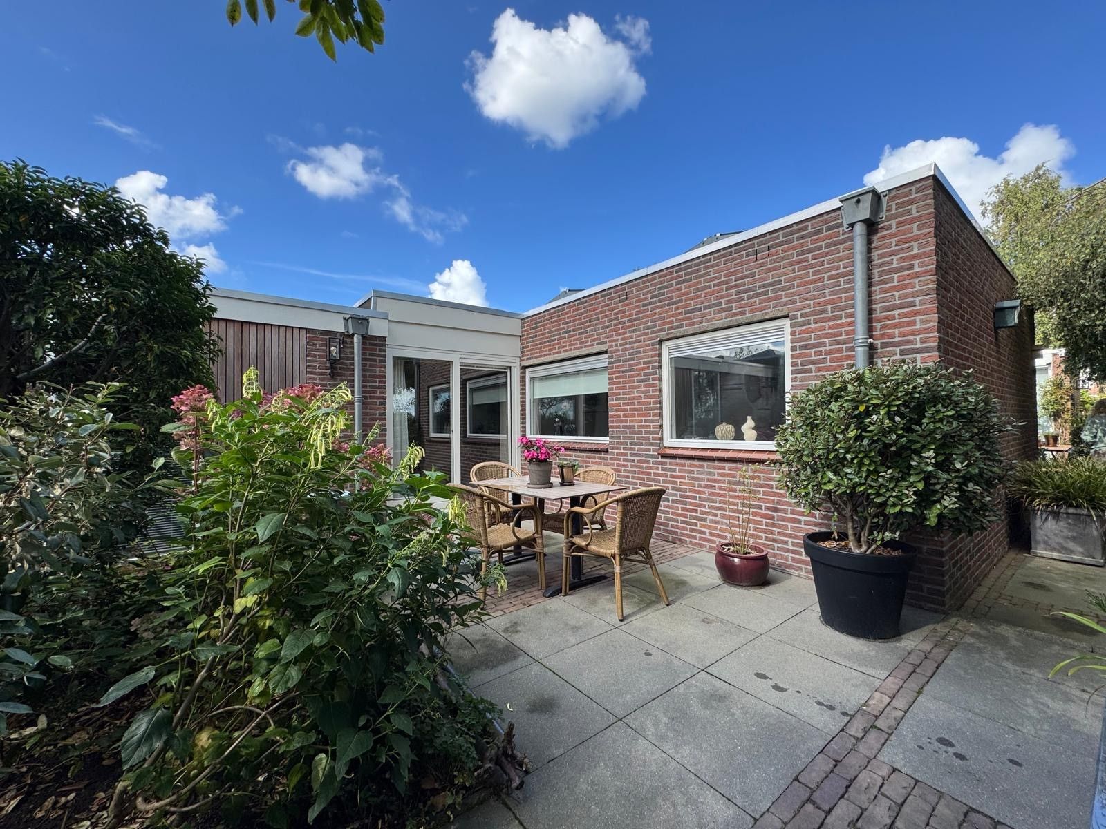 Photo 33 of Broersven 34