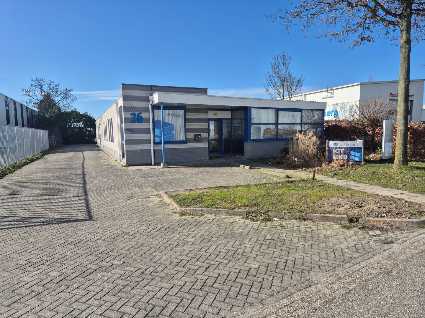 Bekijk foto 1 van Dijkgraaf 36