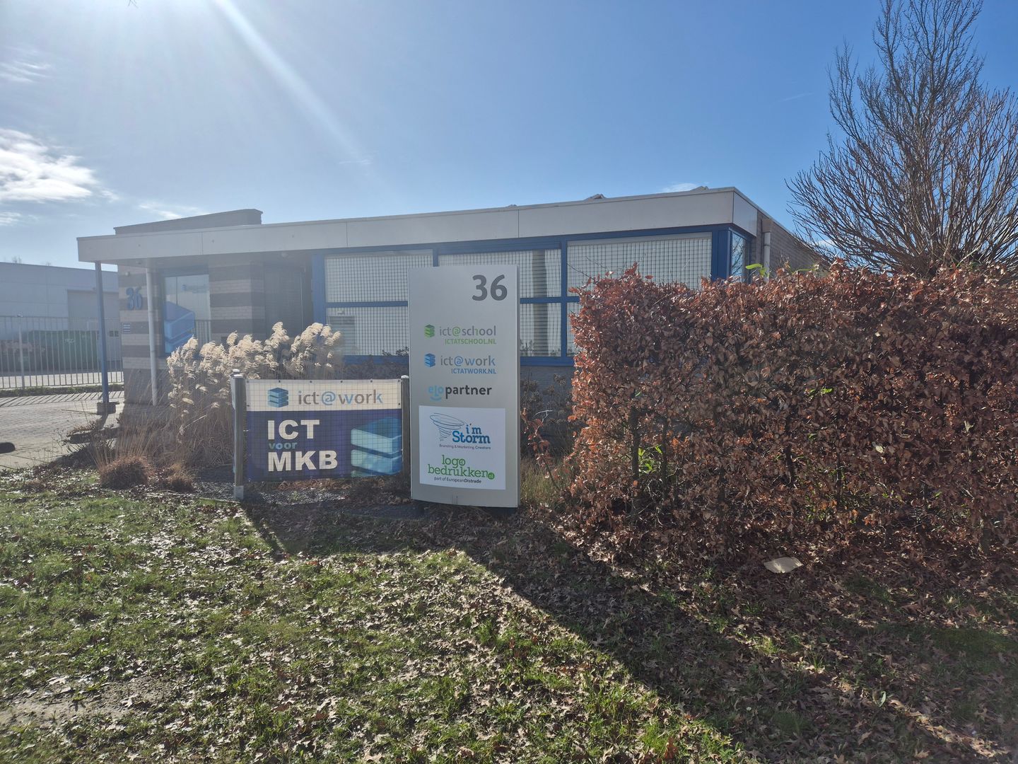 Bekijk foto 2 van Dijkgraaf 36