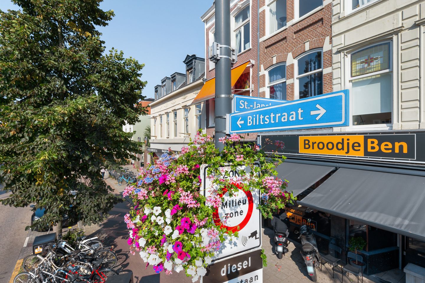 Photo 25 of Ooftstraat 17