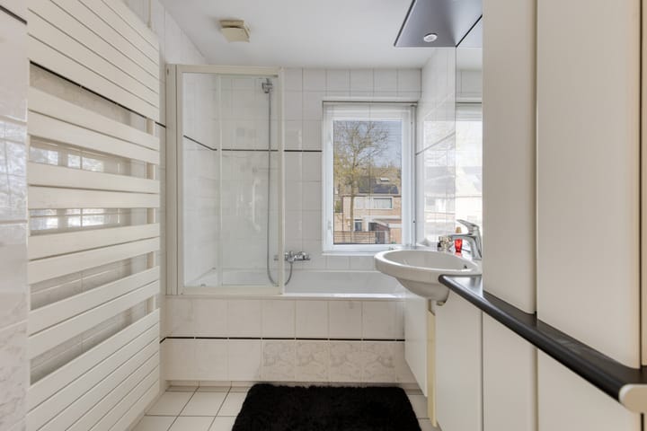 Photo 4 of de Vorster 8