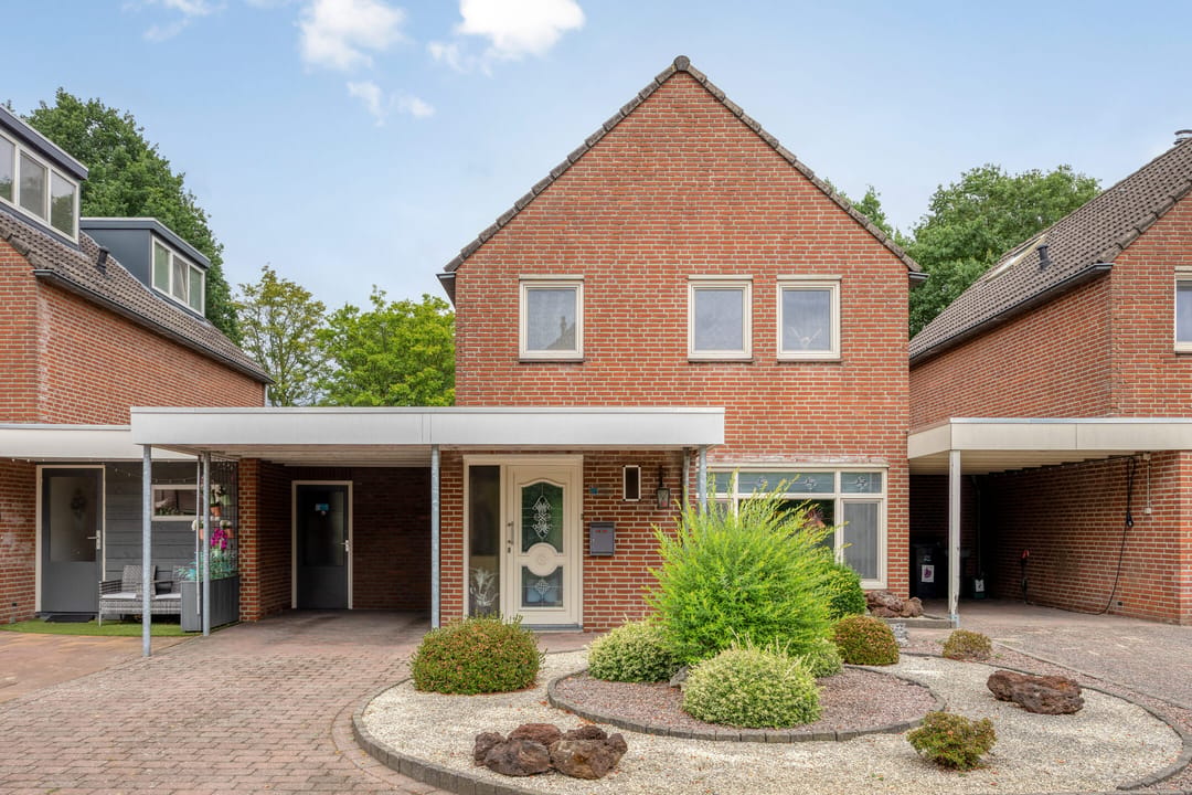Photo 1 of Doenssenstraat 16