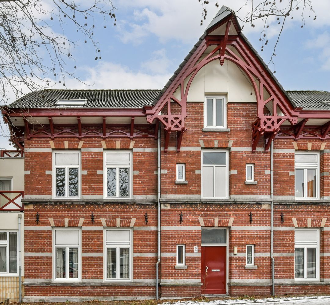 Photo 2 of Veelaan 25