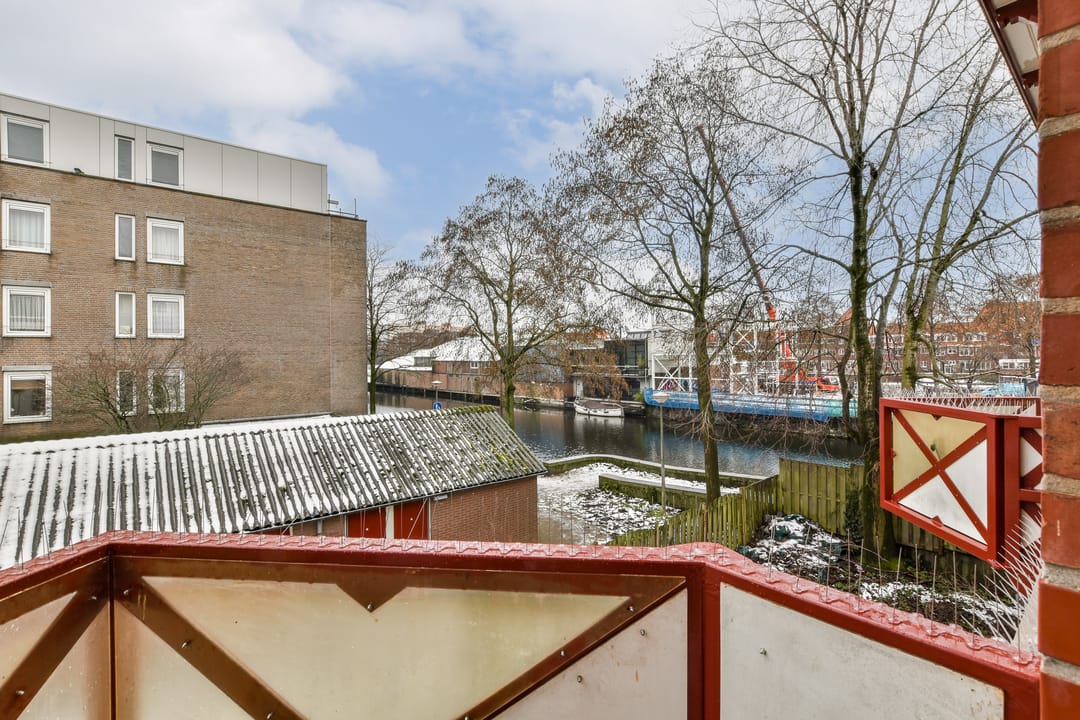 Photo 13 of Veelaan 25