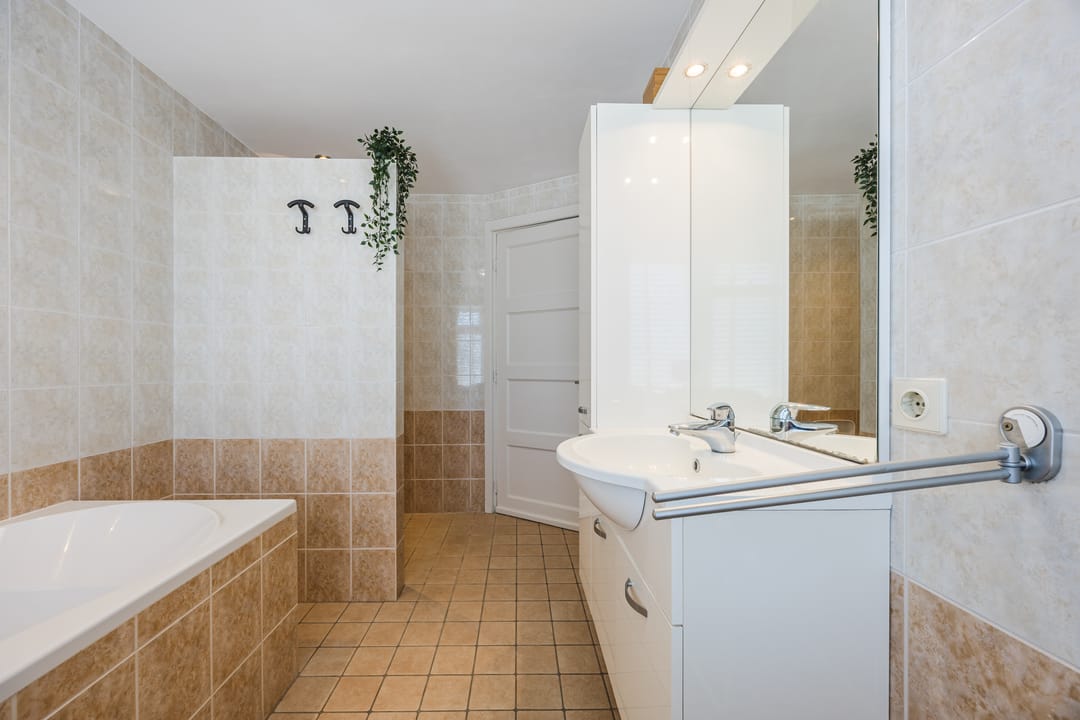 Foto 8 van Christinaweg 3