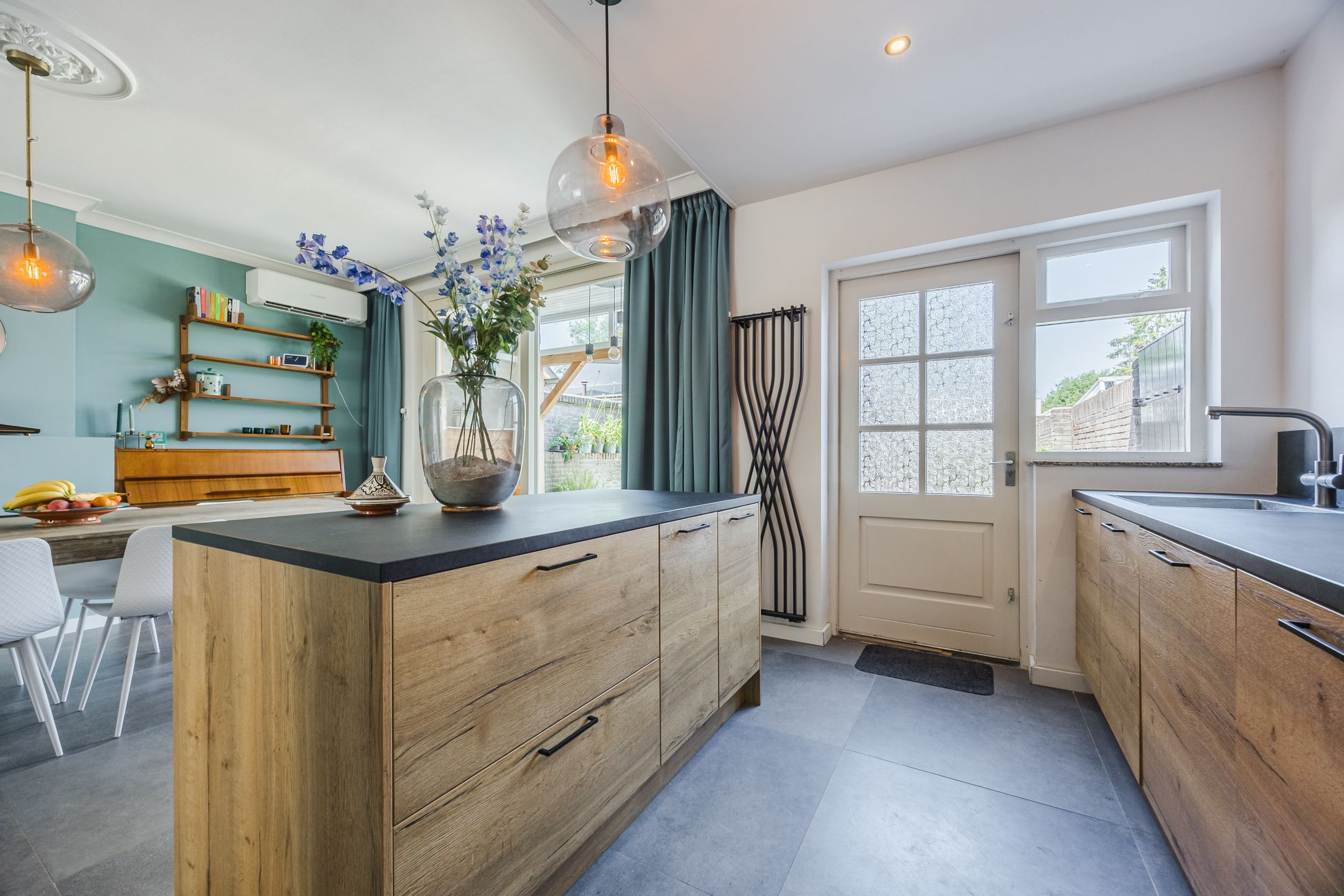 Foto 21 van Christinaweg 3