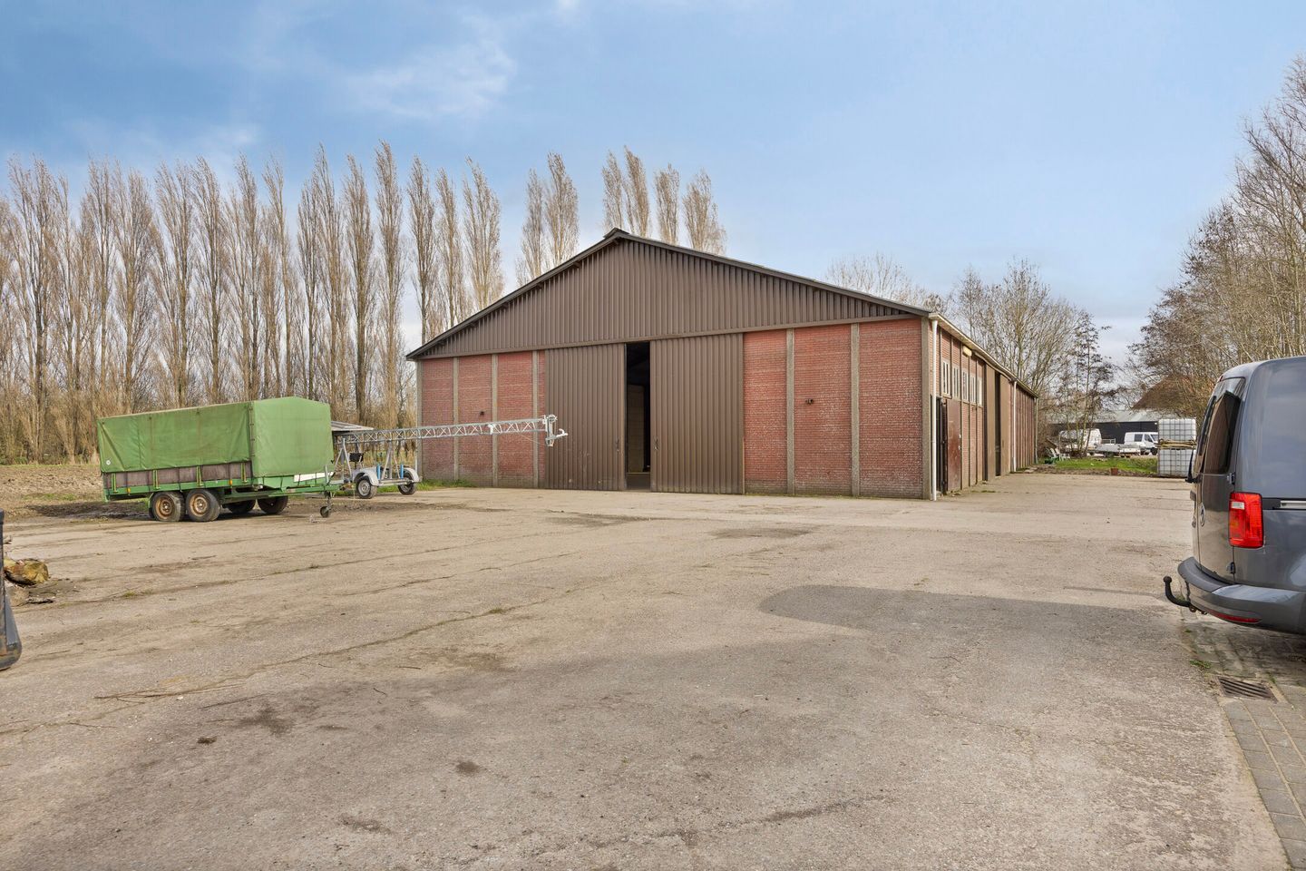 View photo 2 of Oosthoek 25