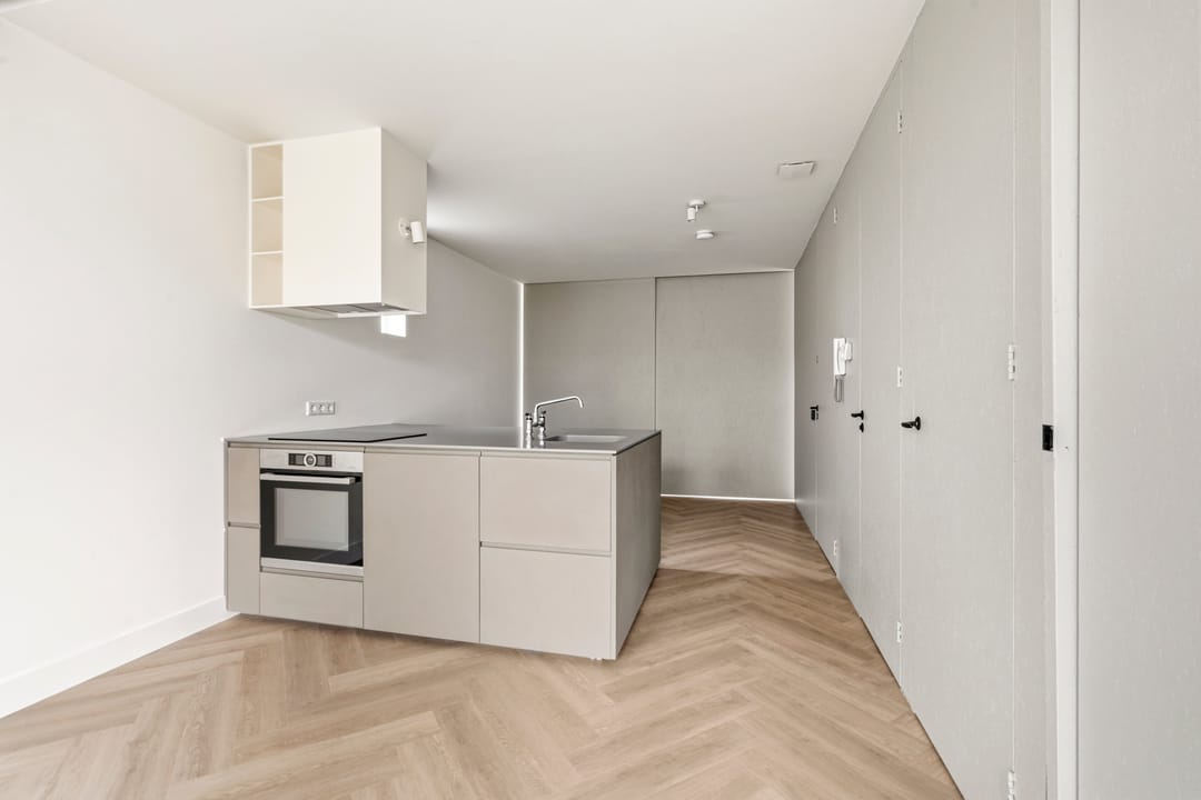 Light and Stylish Apartment in Sarphatiparkbuurt — 16