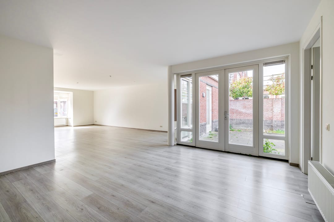 Foto 13 van Agneshove 12