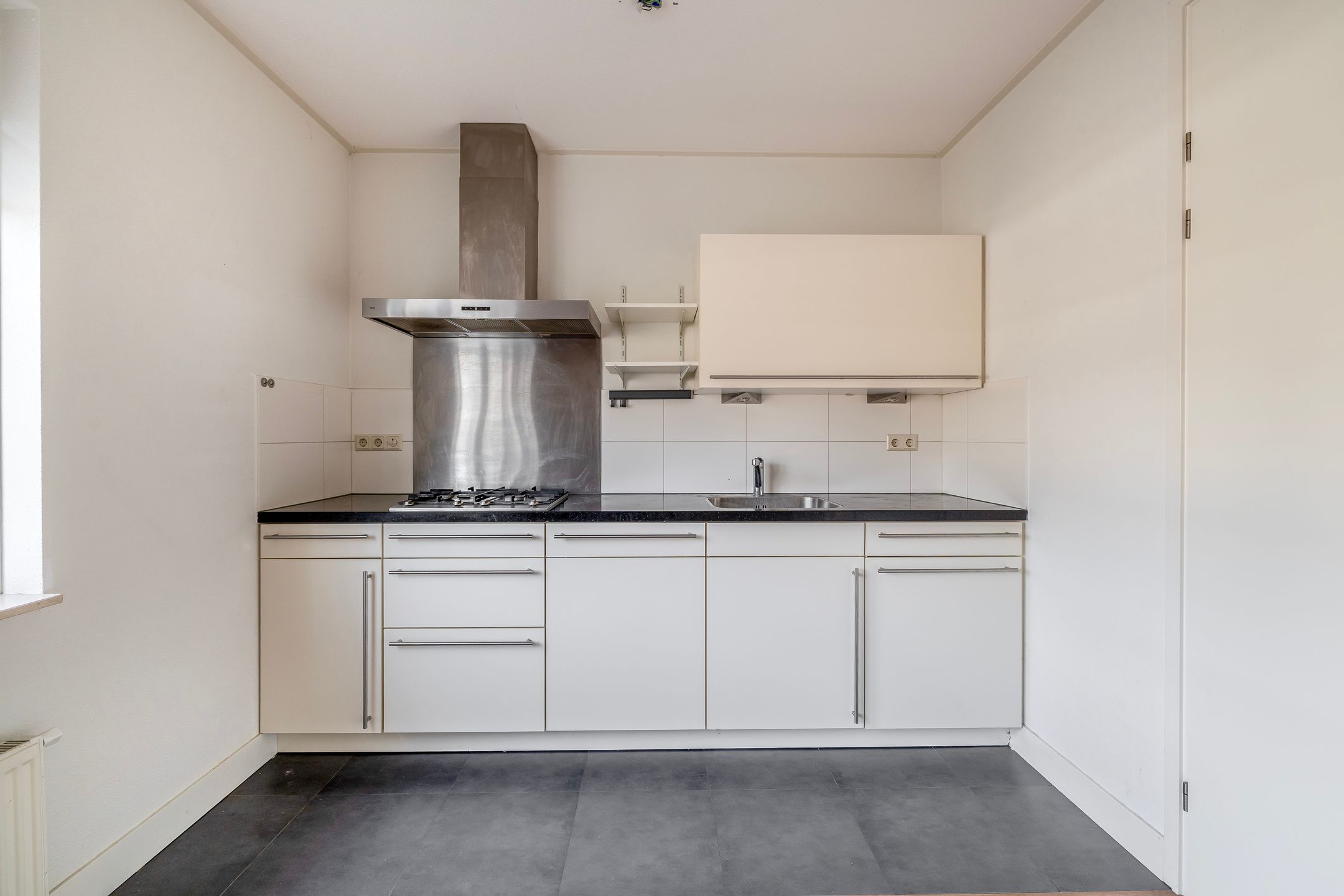 Foto 33 van Agneshove 12