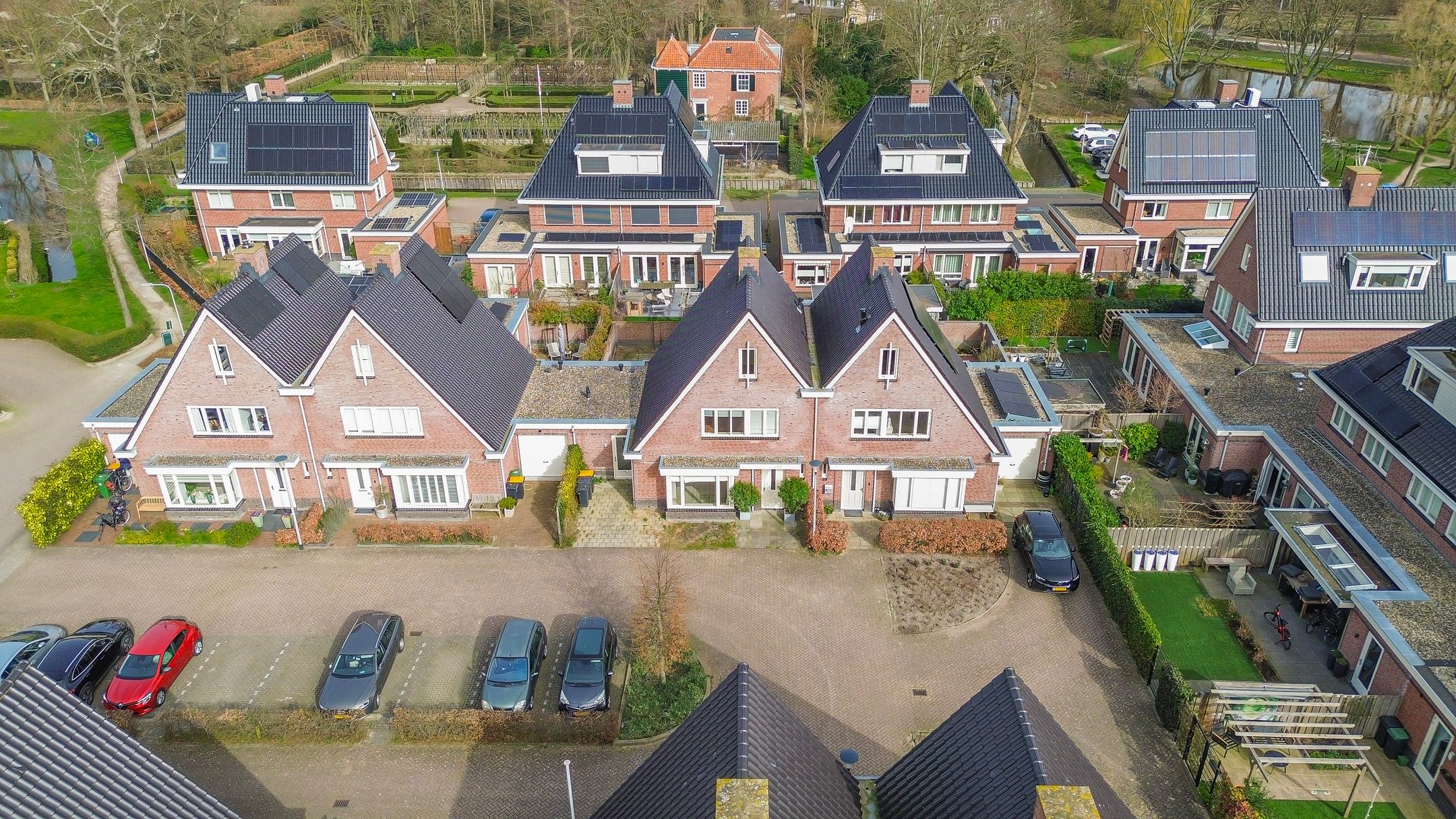 Foto 45 van Agneshove 12