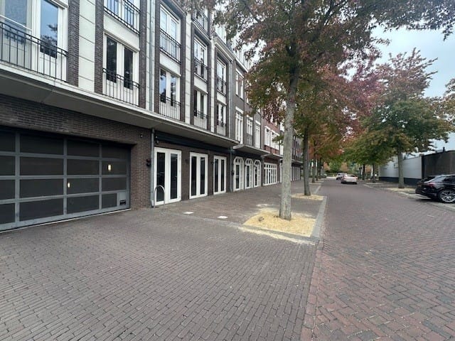 Bekijk foto 2 van Kerverijstraat 2