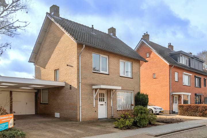 Photo 2 of Pastoor van Dunstraat 7