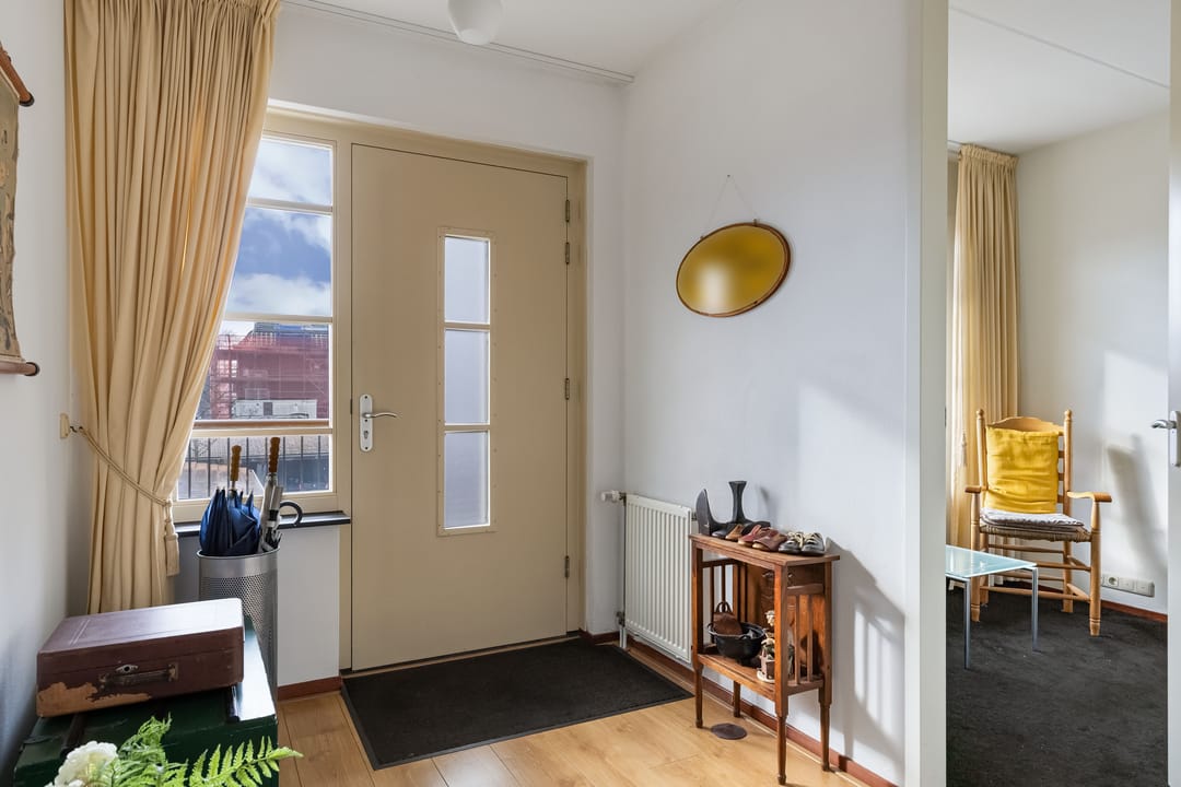Sustainable and Light Corner Apartment in Top City Center Location — 14