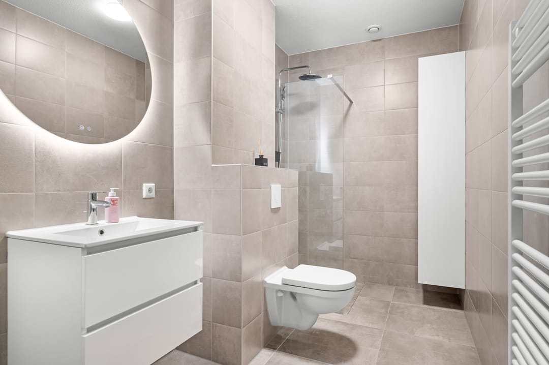 Photo 11 of Duistervoordseweg 56-F