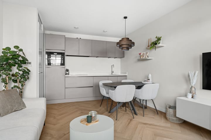 Photo 5 of Duistervoordseweg 56-F