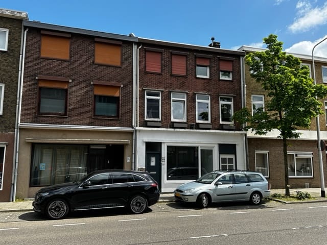 Buying a house in The Netherlands., St.Pieterstraat 82
